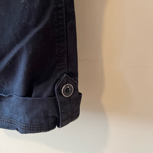 Lee Relaxed Fit Mid Rise Black Twill Capri Pants - Picture 6 of 10